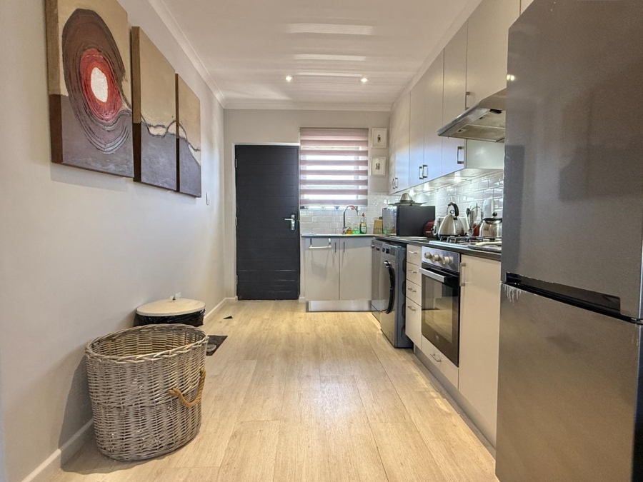 To Let 2 Bedroom Property for Rent in Blouberg Rise Western Cape